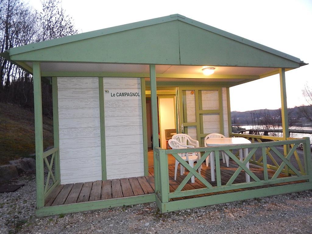 Camping Du Moulin Hotel Meyrieu-les-Etangs Room photo