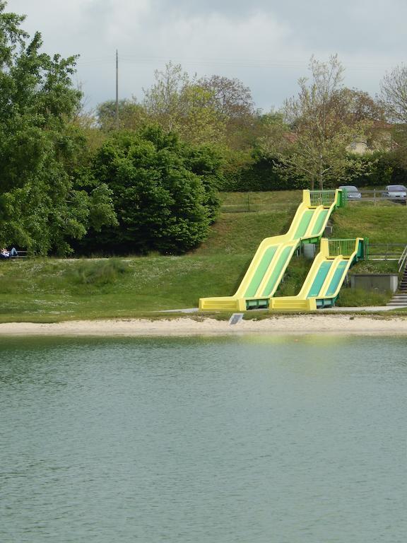 Camping Du Moulin Hotel Meyrieu-les-Etangs Exterior photo