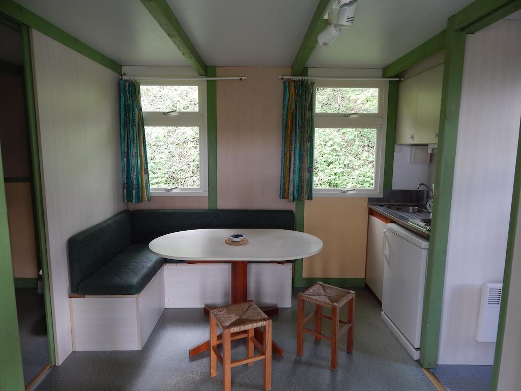 Camping Du Moulin Hotel Meyrieu-les-Etangs Room photo